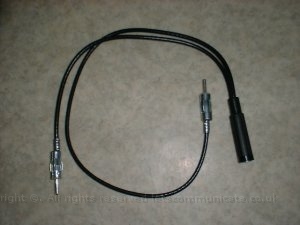 carfmtwinfeed.jpg - FM Spliter for the Car to use TMC / FM / CarPC