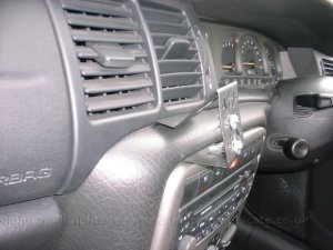 Dashmounsatnavbracket2ndtryinstalledside.jpg - After finding the supplied mounting for my first screen would not fit I came up with some thing new to all it to be removable still. The bracket its self is from Dashmount.co.uk