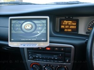 Installedtry1pic7.jpg - The new screen fitted with Media Engine / Constrast running