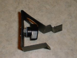 screwmount4.jpg - For the screen I found a better way to mount. Taking the nut that was used for mounting the screen on the included stand and a thumb screw, also from the stand, I was able to create a quick release system. I had to drill out slightly the center hole of the Dashmount bracket in order to fit this but it ended up been highly successful