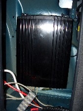 v5carpcvoom2fitted2.jpg - Here you can see the unit installed in the boot area