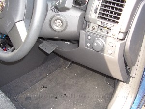 v5voom2casefit6.jpg - The cables to the rear of the car went from the boot, down the drivers side, over the peddels ( in case of an accident ) and to the glove box or dash area
