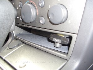 usbodbiielm327fitted3.jpg - Once closed you cant see it and the garage can still access the diag port if needed