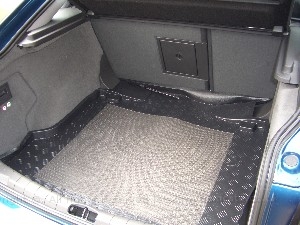 vectracdetailing9.jpg - The whole process took 8-9 hours over two days and I am looking at adding in claying and a new finishing wax on top of what you have seen here.For more expert help visit Detailing World where I learnt most of this from.